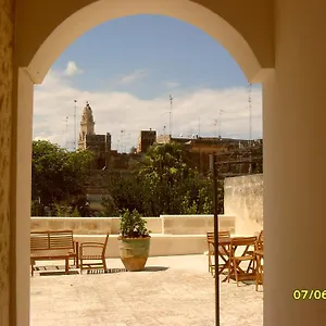 La Casa Gialla Lecce