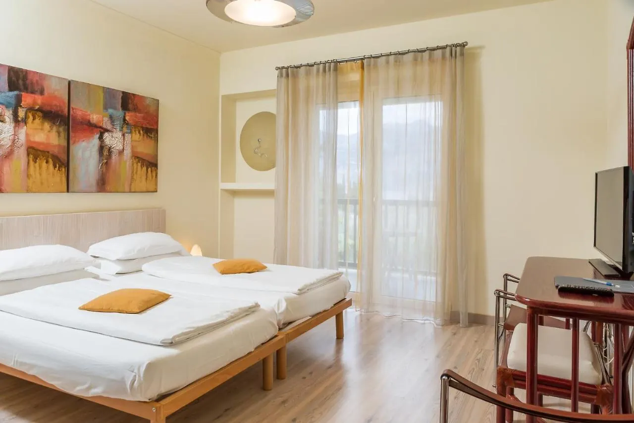 Club Hotel Olivi - Tennis Center Malcesine 3*,  Italy