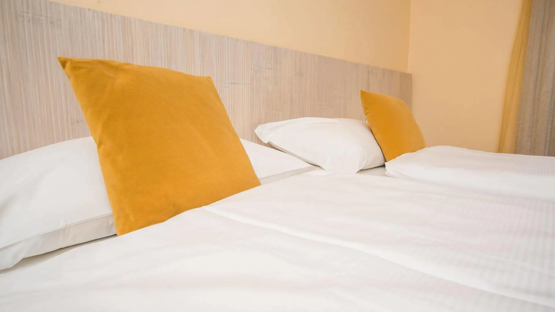 ***  Club Hotel Olivi - Tennis Center Malcesine Italy
